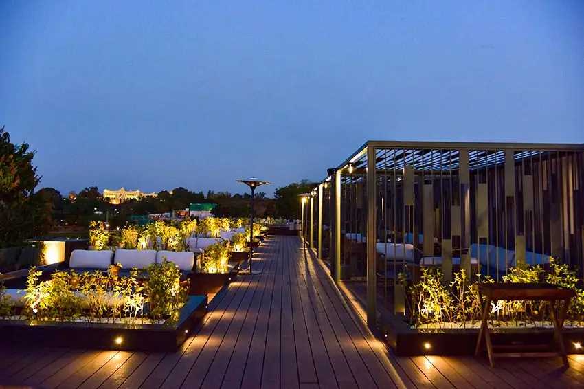 Hotel Lakend